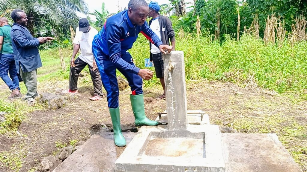 Bakossi National Park Rehabilitates Water System in Six Villages Conservator Drinks from New Tap at Mbwogmut I