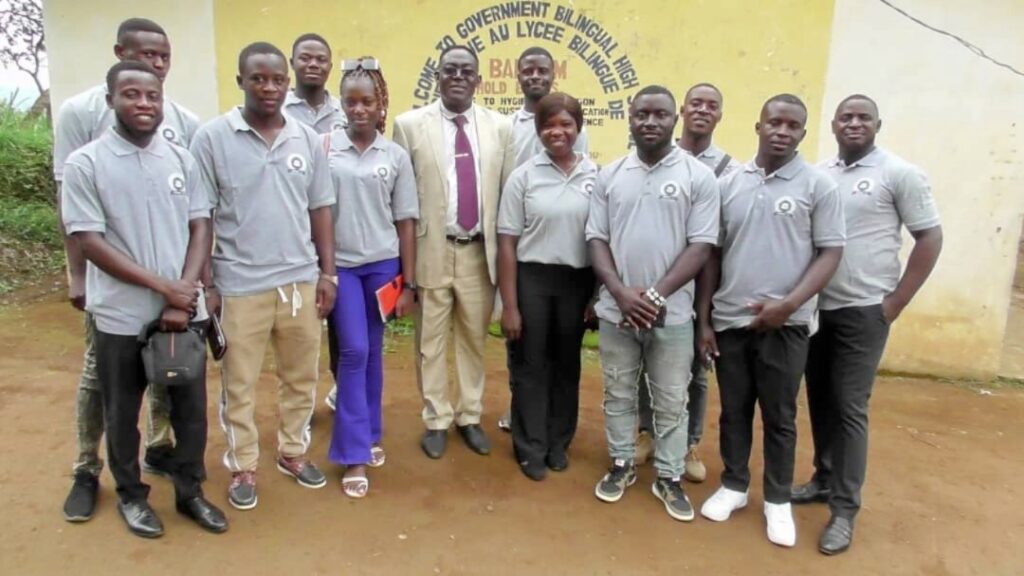 GBEXSA-10 Pose with Principal, GBHS Bangem