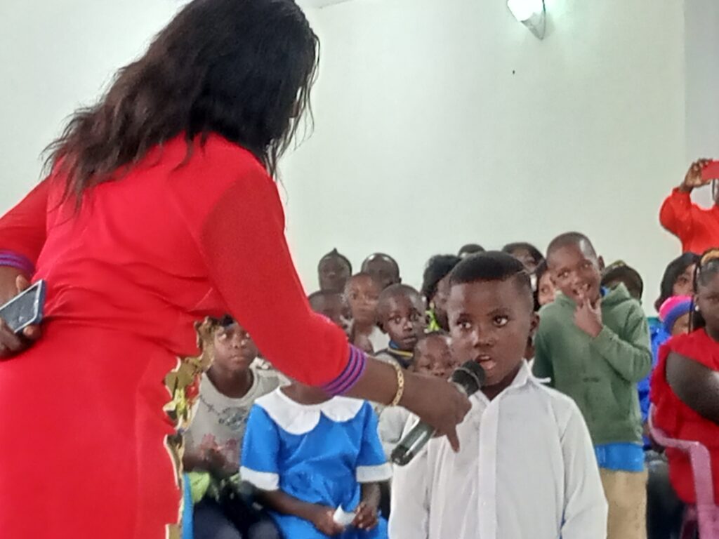 Nursery School Kid Thrilled Crowd with Rhyme