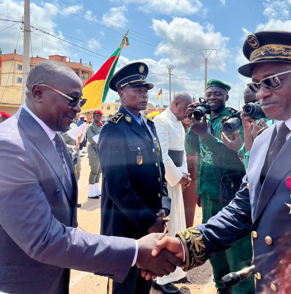 Emgamba Emmanuel Ledoux Shakes Hands with HRM Chief Mbong Walter Mesumbe