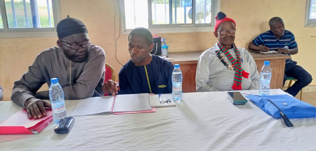 L-R, State Engineers and Chief Mesumbe of Ekaku, Bangem