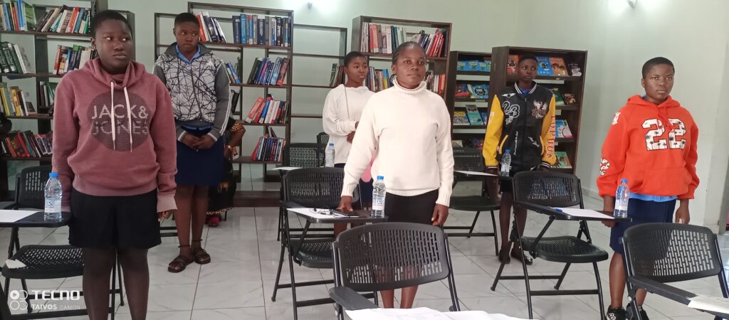 Dr. Abwe Diabe Awards Scholarship & Prizes to Winners of Essay Writing Competition